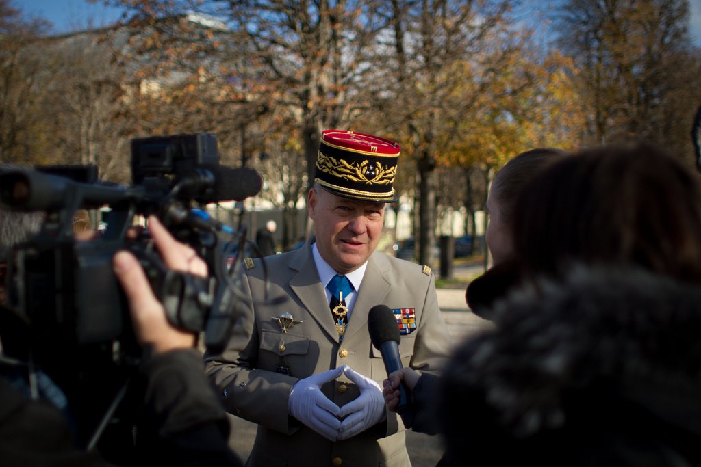 General, Paris