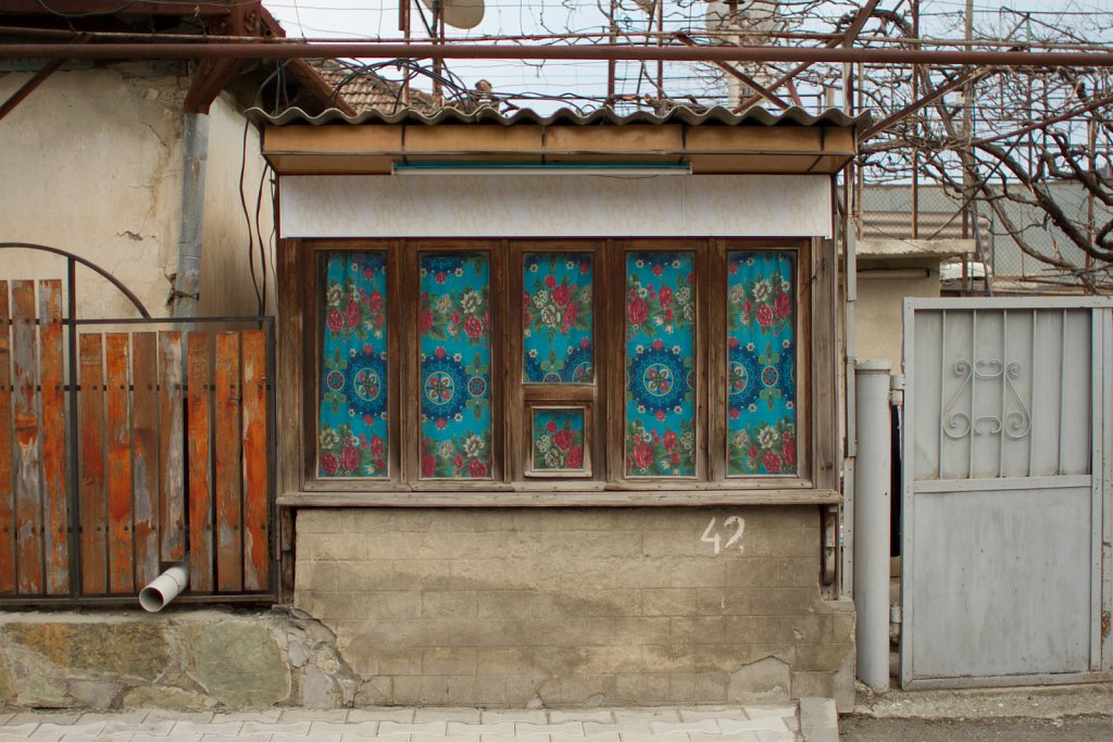 Window Dressing, Mtskheta